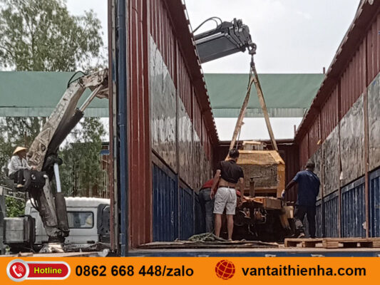 Thuê xe cẩu tự hành