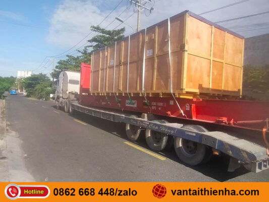 Xe chở hàng đi Hải Phòng