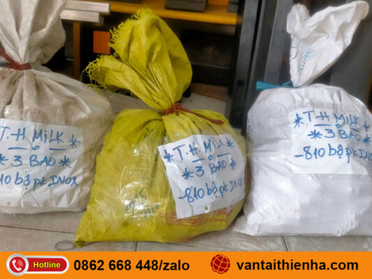 Xe tải chở hàng từ Hà Nội đi Đà Nẵng