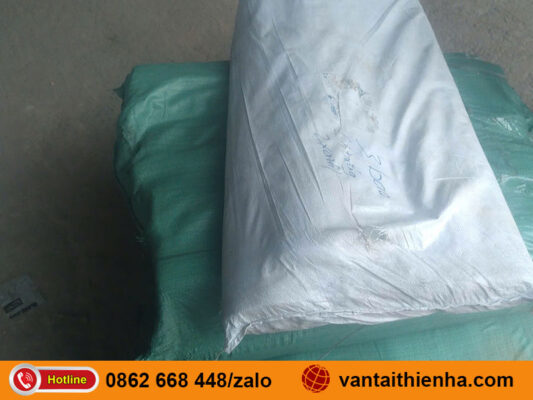 Xe chở hàng về Quảng Nam
